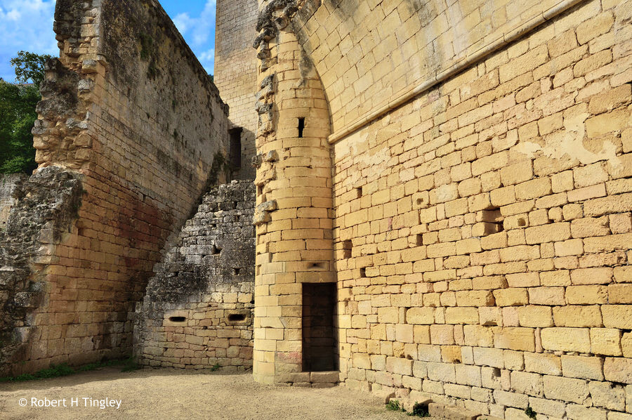 Chateau De Commarque